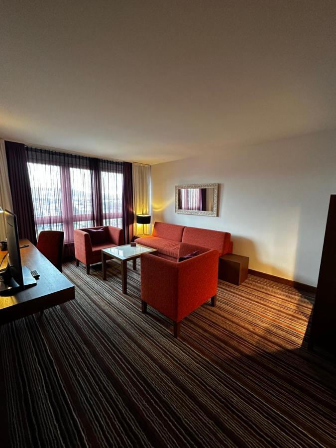 Moevenpick Hotel Zurich Airport Opfikon-Glattbrugg Ngoại thất bức ảnh